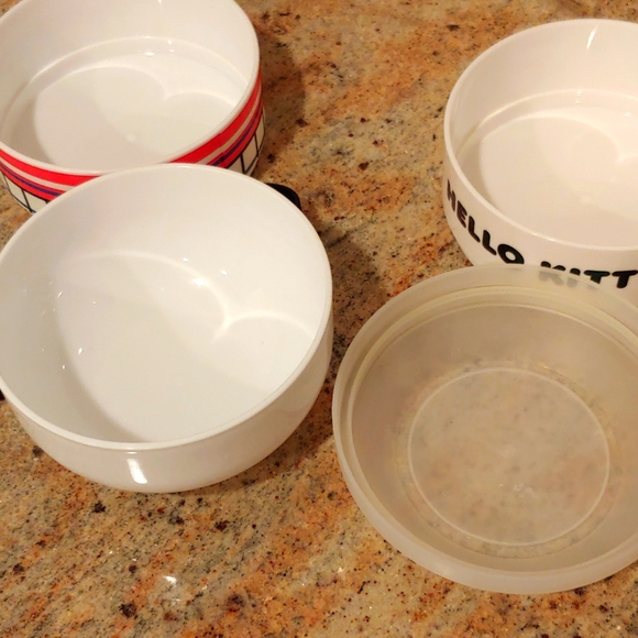 Hello Kitty Bento Box - Picture 9 of 9